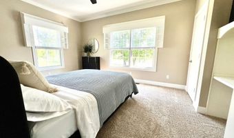 922 Meadowlake Ct, Bedford, IN 47421