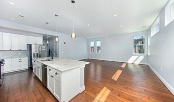 3542 WARDER St NW 204, Washington, DC 20010