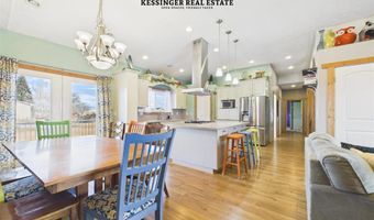 53 E 3rd St N, Cowley, WY 82420