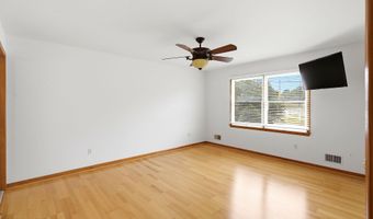 92 Birch St, Beachwood, NJ 08722