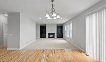 15365 Eagle Creek Way, Apple Valley, MN 55124
