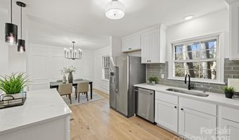 6706 Queensberry Dr, Charlotte, NC 28226
