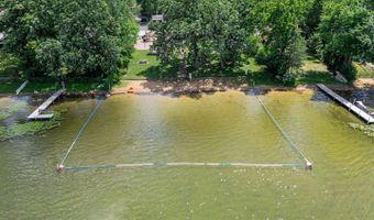 409 Maplewood Dr, Antioch, IL 60002