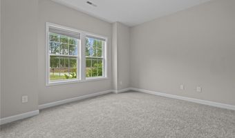 1340 Whitney Dr, Aberdeen, NC 28315