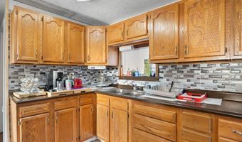 207 W Logan St, Attica, IN 47918