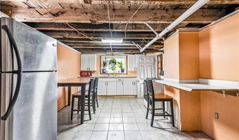 880 Charles St, North Providence, RI 02904