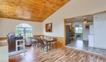 706 Hall Rd, Clay, PA 16001