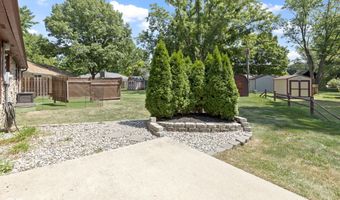 26 Sleepy Hollow Dr, Westfield, IN 46074