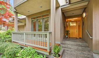 611 Forest St, Ashland, OR 97520