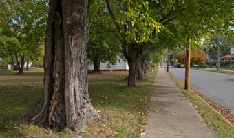 192 Clay St, Alderson, WV 24910