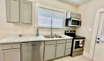 75 E Elm St, Alton, IL 62002