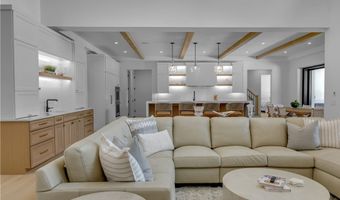 11 Sanctuary Ct, Amherst, NY 14221