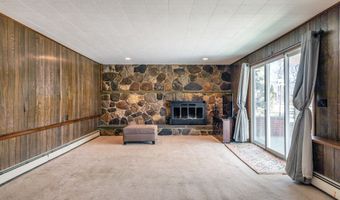 9 Delno Dr, Danbury, CT 06811