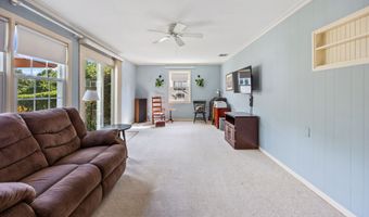 622 Wiese Rd, Cheshire, CT 06410