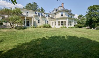 208 High St, Belfast, ME 04915