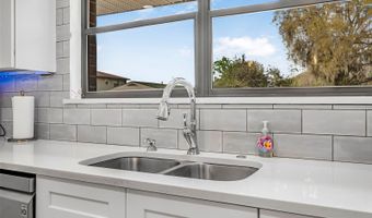 1511 RIVEREDGE Ct, Astor, FL 32102