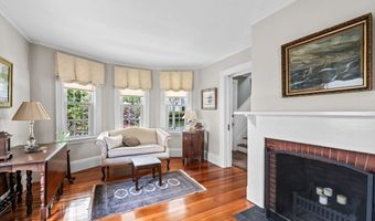 18 East St, Beverly, MA 01915