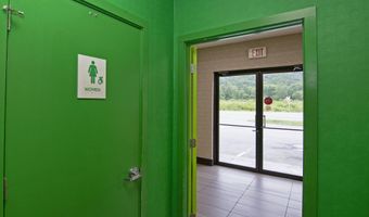 1931 Alta Dr, Alderson, WV 24910