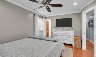 808 Sunset Rd, Beachwood, NJ 08722