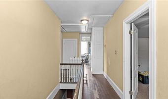 54 E Earle St, Cumberland, RI 02864
