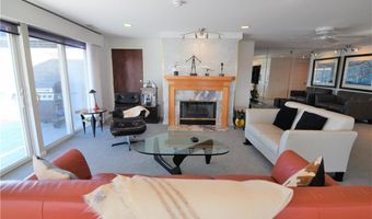 3 Kirwins Ln, Newport, RI 02840
