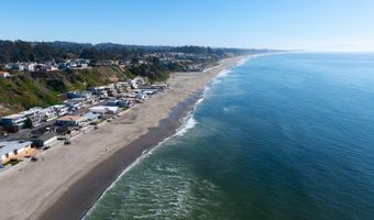 619 Beach Dr, Aptos, CA 95003