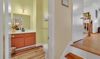 11 Watch Hill Cir 11, Cromwell, CT 06416