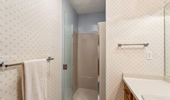 1601 S IRMA St, Appleton, WI 54915