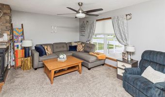 205 NE 9th St, Ankeny, IA 50021