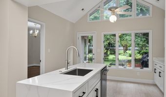 8023 WASHINGTON Ave, Alexandria, VA 22308
