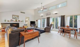 16 SPRUCE HOLLOW Rd, Basye, VA 22810