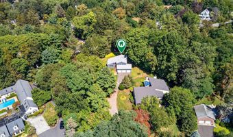 3 N Chestnut Hill Rd, Albany, NY 12211