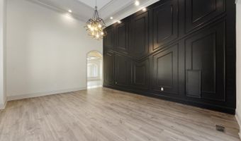 7301 CALVERT St, Annandale, VA 22003