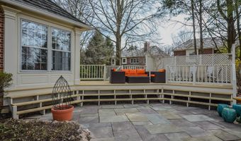 7806 FOX GATE Ct, Bethesda, MD 20817