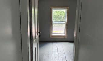 363 E Montpelier Rd, Barre, VT 05641