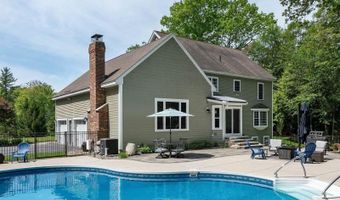 45 Eleanors Way, Brentwood, NH 03833