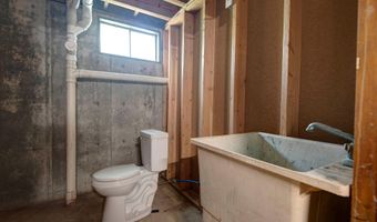 9641 State Highway 39, Aurora, MO 65605