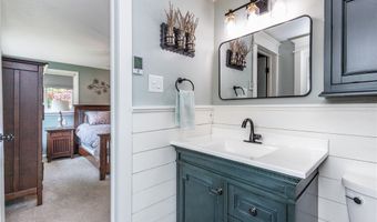 63 Hunters Ln, Amherst, NY 14221