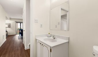 19 SHAGBARK Ct, Rockville, MD 20852