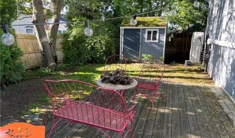 21 Carpenter Ave, Barrington, RI 02806