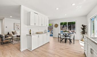 5570 Rock Tree Dr, Agoura Hills, CA 91301