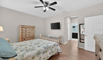 420 CEDAR FALLS Dr, Apollo Beach, FL 33572