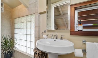 59-557 Ke Iki Rd, Haleiwa, HI 96712