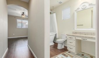 42424 N GAVILAN PEAK Pkwy 23102, Anthem, AZ 85086