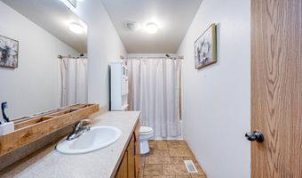 107 N B St, Albion, WA 99102