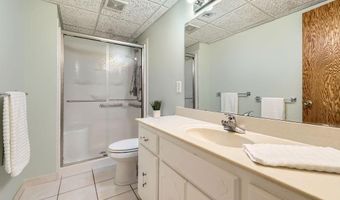 211 Mckinley St, Anoka, MN 55303