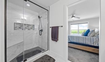 1190 Berkshire Ln, North Liberty, IA 52317