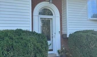 8502 WOODBINE Ln, Annandale, VA 22003