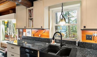 14259 Sunburst Dr, Bigfork, MT 59911
