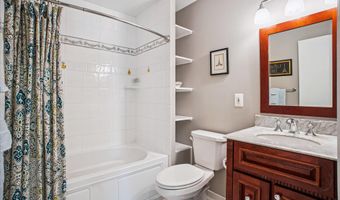 3818 N RIDGEVIEW Rd, Arlington, VA 22207